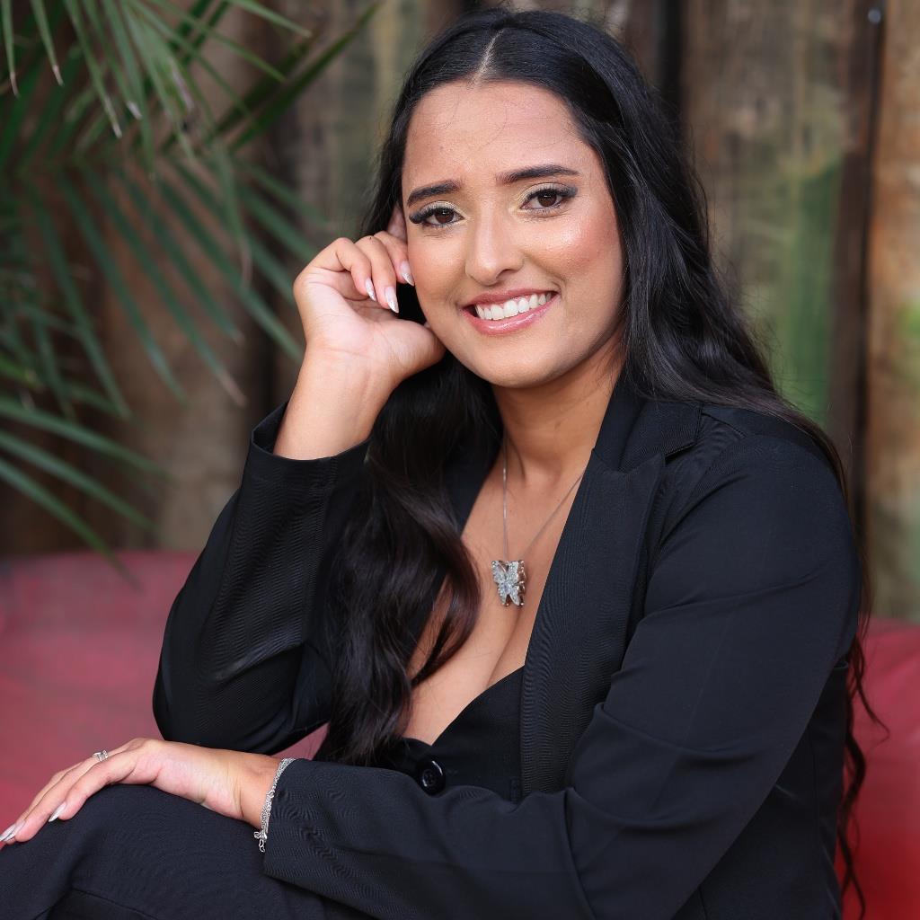 ISABELLA LOPES MARTINS